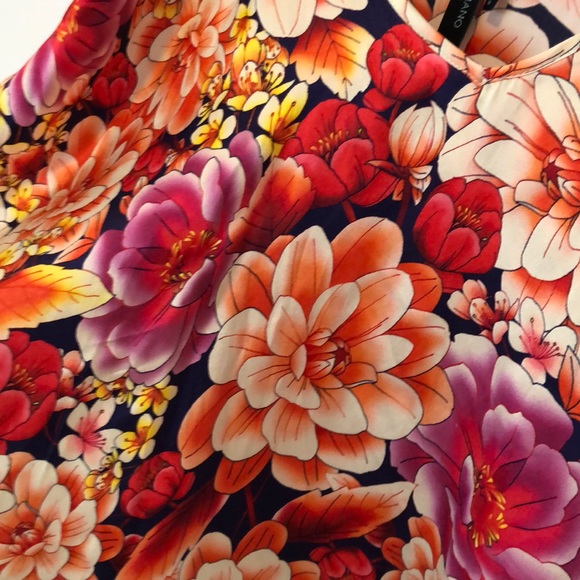 Silk Marciano colourful floral flutter, vneck tank - Picture 4 of 5